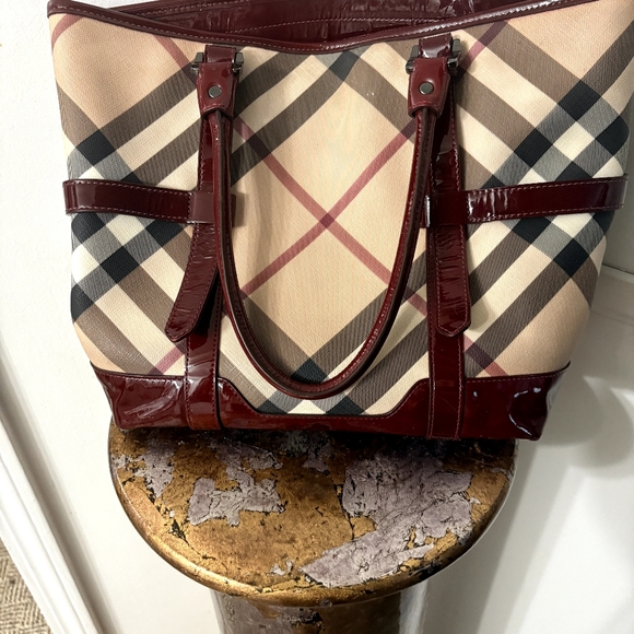 Burberry Denham Plaid Tote EUC - Picture 3 of 15